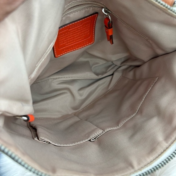 COACH VINTAGE HAMPTON HOBO HAWAIIAN STYLE HANDBAG - Picture 6 of 7